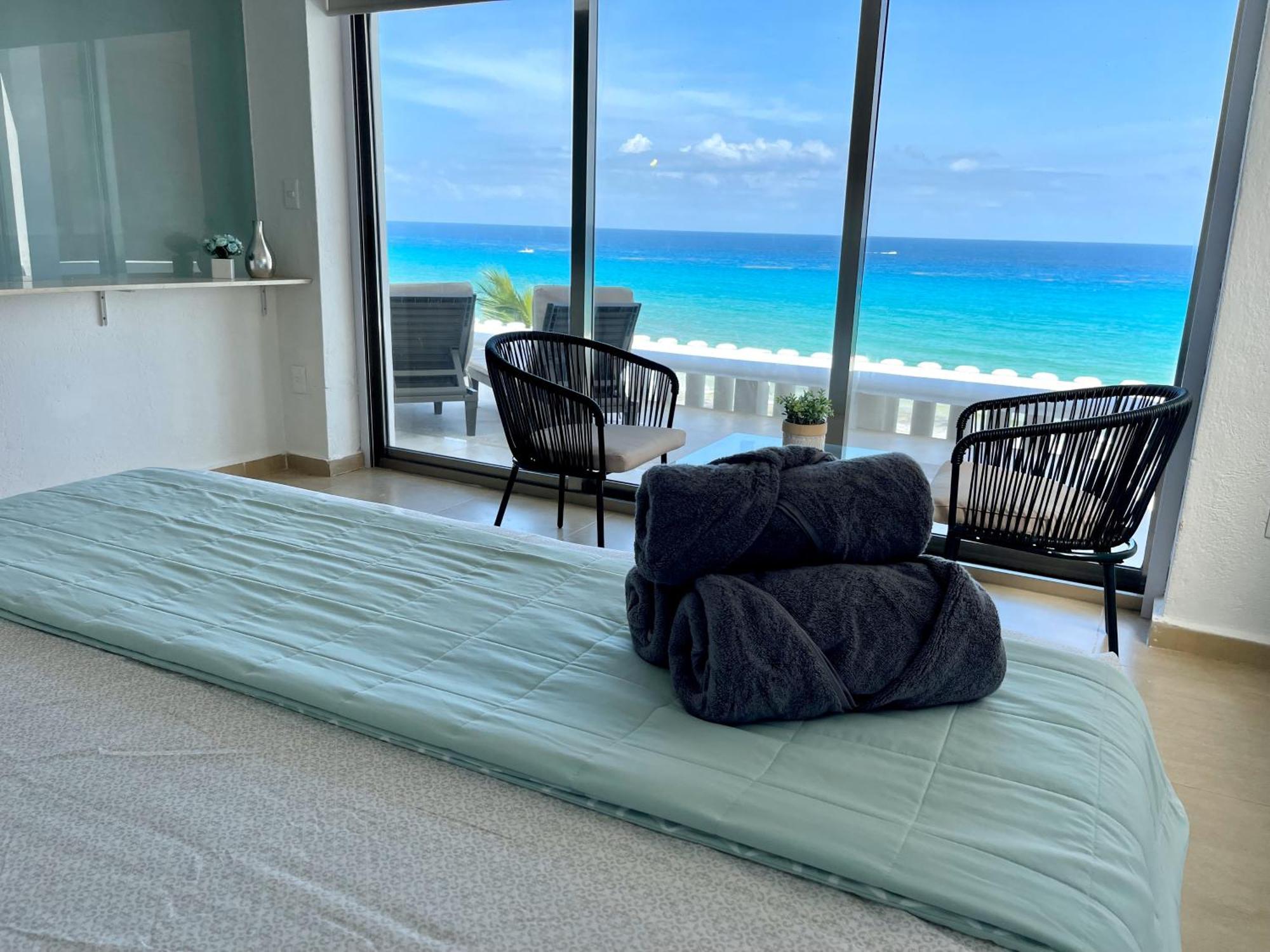 Casa de férias Beachfront With Pool & Stunning Views *